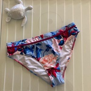 Cupshe swim bottom